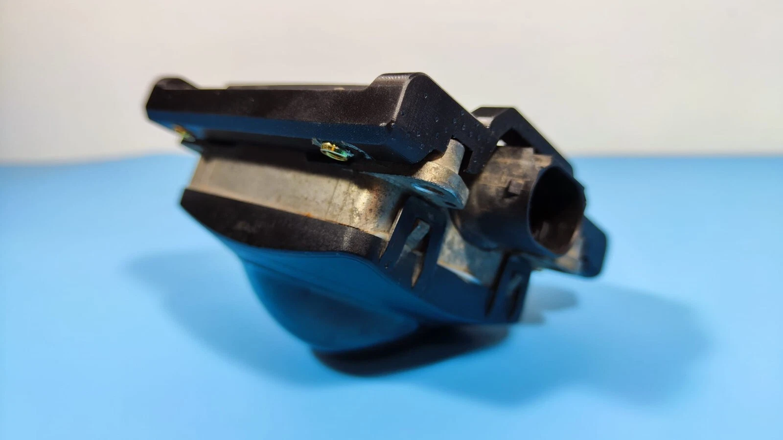 3D printed distance sensor bracket replacing 4F0998561A for Audi, VW, Škoda, BMW 4F0998561A — 4