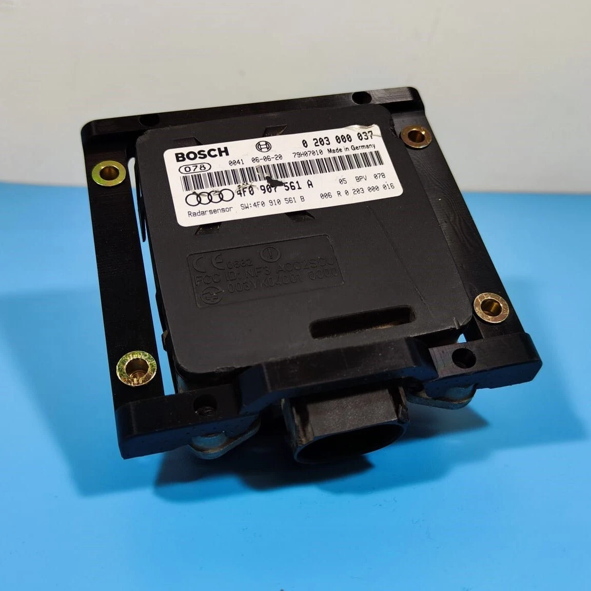 3D printed distance sensor bracket replacing 4F0998561A for Audi, VW, Škoda, BMW 4F0998561A — 8
